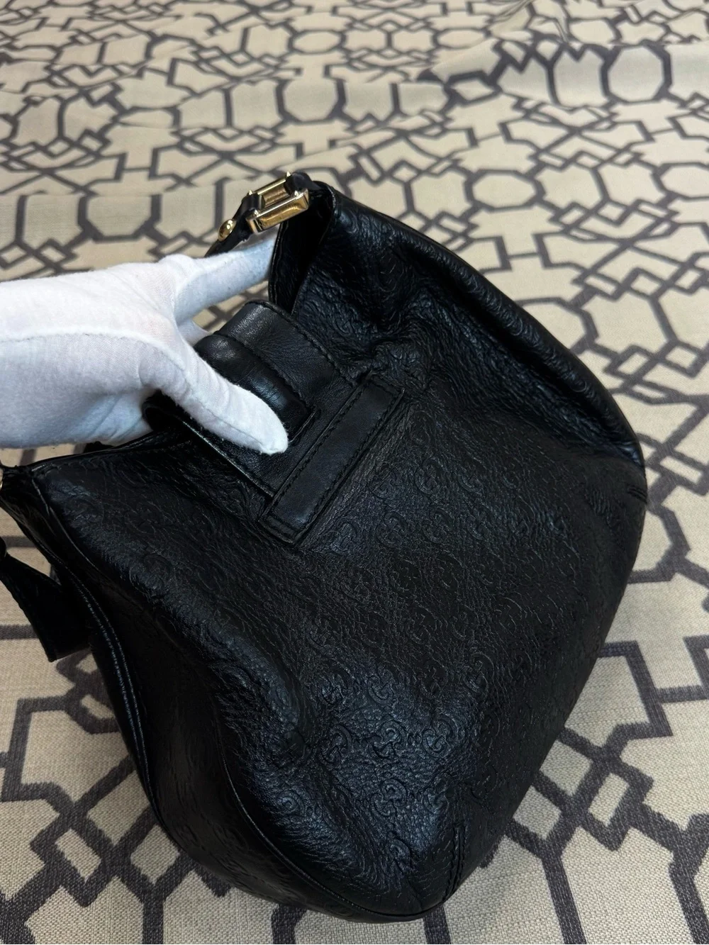 Gucci New Web Hobo Bag Nero Black Guccissima Embossed Leather